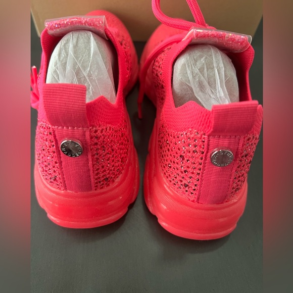 Steve Madden Girl’s Hot Pink Jserena Rhinestone Sz 3 Sneakers - Picture 5 of 8
